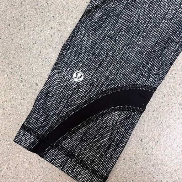 Lululemon Run: Inspire Crop II All Luxtreme Womens Cropped Leggings Athletic 4 - Picture 9 of 10